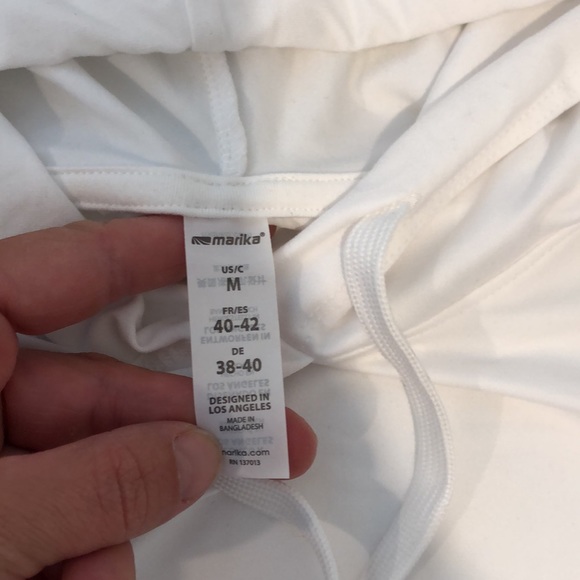Light weight white crop hoodie from Marika - Picture 2 of 2